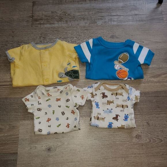 Set of 4 newborn one pieces - Picture 1 of 16